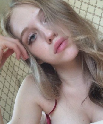 Я могу стать твоей фантазией на ночь или твоим любовником на время. У меня есть все, чтобы сделать тебя счастливым - красивое тело, искрометный ум и игривый характер. Со мной ты забудешь обо всех проблемах и погрузишься в мир наслаждения.
Мои услуги включают классический массаж, оральный секс, глубокий минет, эротический массаж, стриптиз, ролевые игры и многое другое. Я готова пойти на все, чтобы ты остался доволен.
У меня есть превосходные отзывы от моих клиентов, которые подтверждают мою безупречную работу и умение доставлять удовольствие. Ты можешь увидеть мои фото на моей личной страничке, чтобы убедиться, что я являюсь именно той девушкой, которую искал.
Я живу в Москве, и готова встретиться с тобой в любое удобное для тебя время. Мы можем организовать встречу у тебя в гостинице или я могу пригласить тебя к себе. Не теряй время и скорее свяжись со мной, чтобы мы смогли насладиться моментами страсти вместе. 😘😈🔥🌹 15539, 18 лет